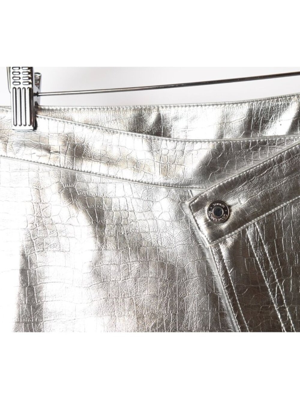 Torn by Ronny Kobo Women's Size M Metallic Silver Faux Croc Mini Skirt - Picture 2 of 12